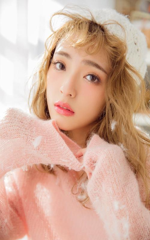 徐锦江吃翁虹的奶