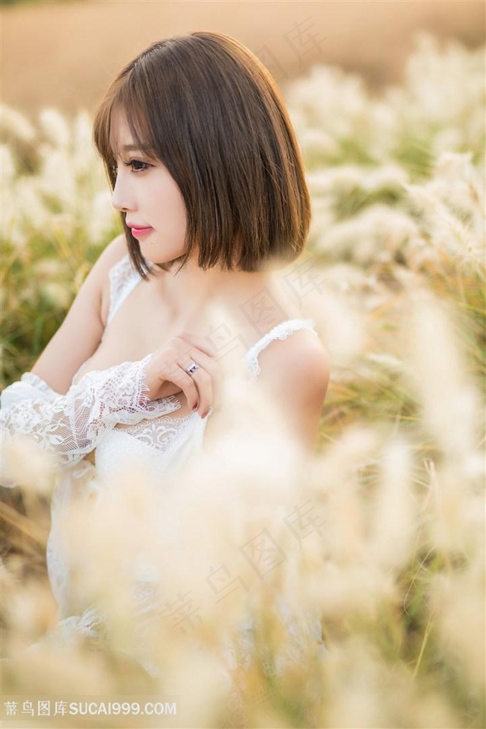 高颜值苗条白虎妹子双人啪啪秀