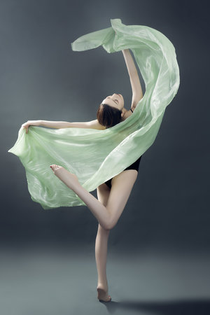 黑帮老大365免费观看第一部