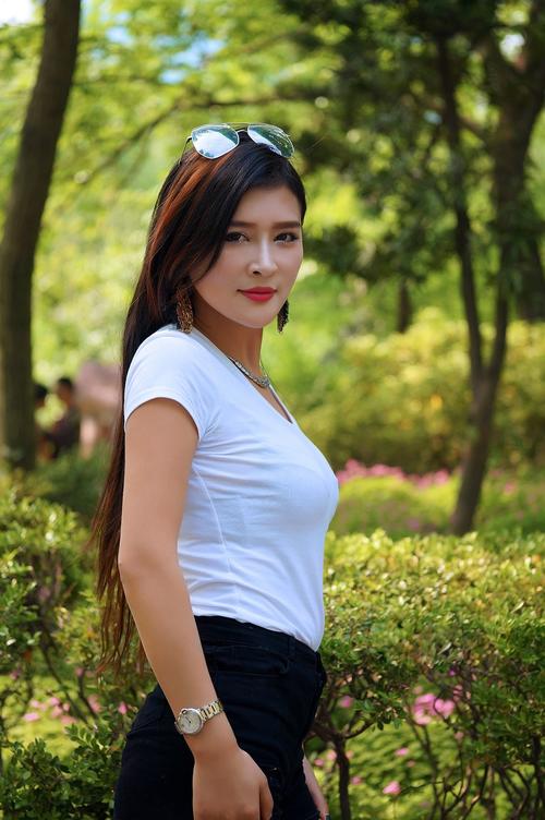 肉特别多质量也特别好的现言